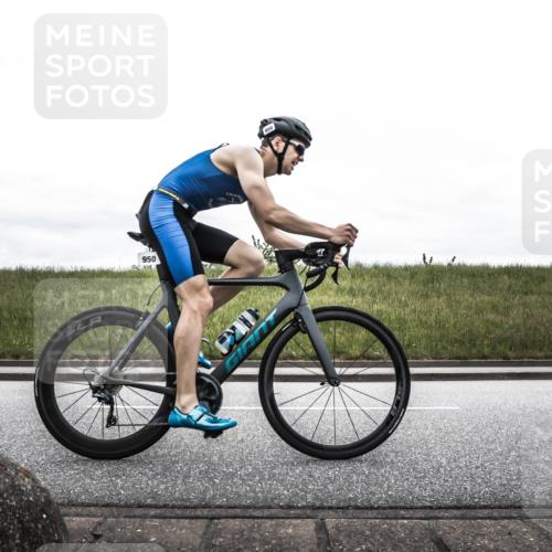 21.06.2026 - 29. Vierlanden-Triathlon H.Heesch http://msf.ph/oto/9854132 21.06.2026 12:07:15 Radfahren 634, 668, 712, 923, 950 meine-sportfotos.de