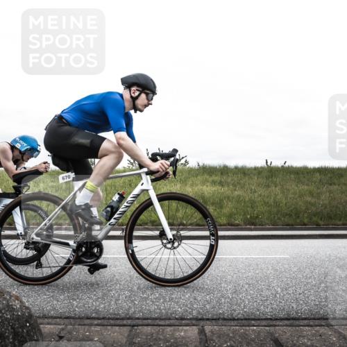 21.06.2026 - 29. Vierlanden-Triathlon H.Heesch http://msf.ph/oto/9854153 21.06.2026 12:07:33 Radfahren 670, 757, 822, 908, 912, 921, 924, 925, 926, 928, 933, 934, 938, 969 meine-sportfotos.de