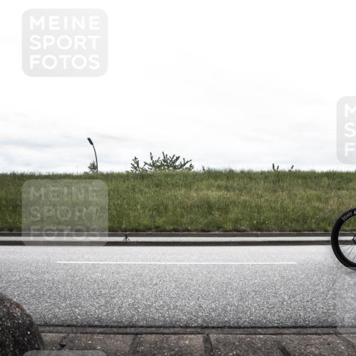 21.06.2026 - 29. Vierlanden-Triathlon H.Heesch http://msf.ph/oto/9854154 21.06.2026 12:07:33 Radfahren 670, 757, 822, 908, 912, 921, 924, 925, 926, 928, 933, 934, 938, 969 meine-sportfotos.de