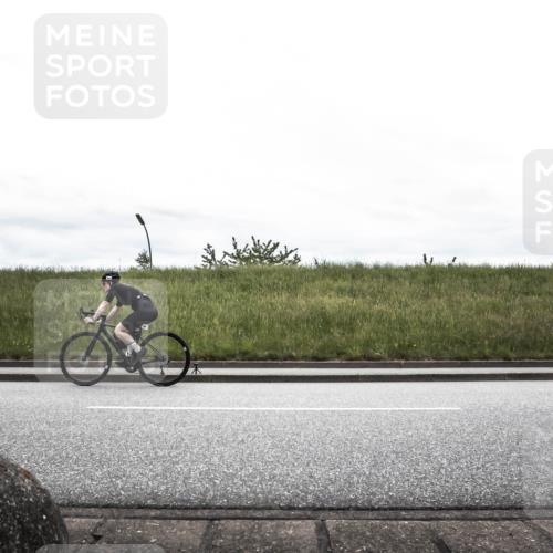 21.06.2026 - 29. Vierlanden-Triathlon H.Heesch http://msf.ph/oto/9854167 21.06.2026 12:07:47 Radfahren 748, 816, 860, 871, 977 meine-sportfotos.de