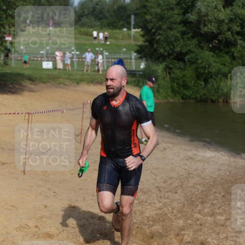 21.06.2026 - 29. Vierlanden-Triathlon Andreas Tolksdorf http://msf.ph/oto/9854169 21.06.2026 08:46:40 Schwimmen 159, 220 meine-sportfotos.de