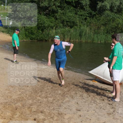 21.06.2026 - 29. Vierlanden-Triathlon Andreas Tolksdorf http://msf.ph/oto/9854172 21.06.2026 08:46:44 Schwimmen 135, 220 meine-sportfotos.de