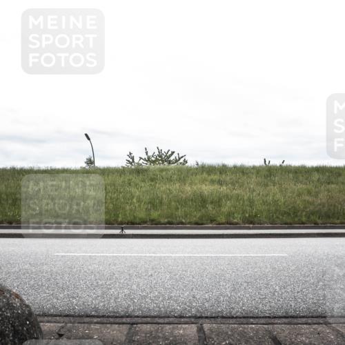 21.06.2026 - 29. Vierlanden-Triathlon H.Heesch http://msf.ph/oto/9854187 21.06.2026 12:08:10 Radfahren 884, 907, 973, 981 meine-sportfotos.de