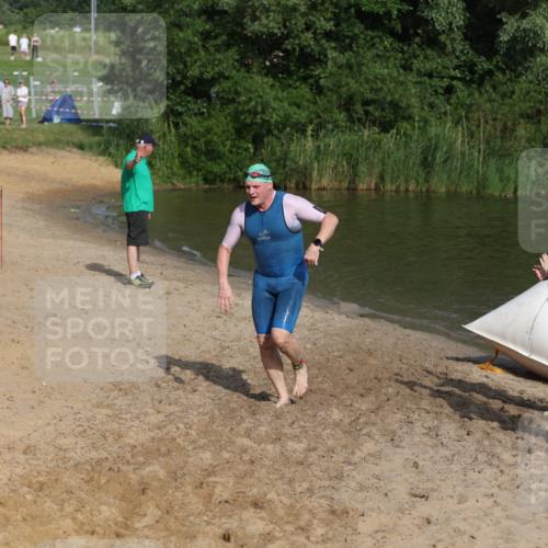 21.06.2026 - 29. Vierlanden-Triathlon Andreas Tolksdorf http://msf.ph/oto/9854200 21.06.2026 08:46:44 Schwimmen 135, 220 meine-sportfotos.de