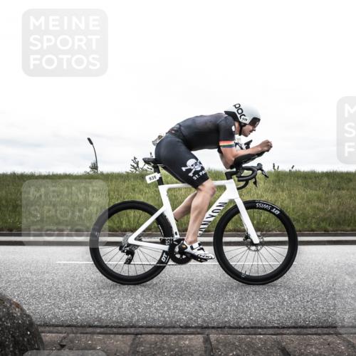 21.06.2026 - 29. Vierlanden-Triathlon H.Heesch http://msf.ph/oto/9854202 21.06.2026 12:08:46 Radfahren 939, 980 meine-sportfotos.de