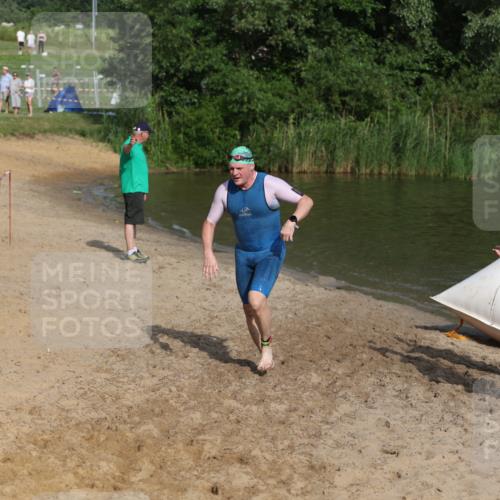 21.06.2026 - 29. Vierlanden-Triathlon Andreas Tolksdorf http://msf.ph/oto/9854203 21.06.2026 08:46:44 Schwimmen 135, 220 meine-sportfotos.de