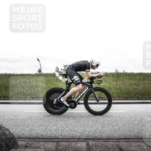 21.06.2026 - 29. Vierlanden-Triathlon H.Heesch http://msf.ph/oto/9854205 21.06.2026 12:08:59 Radfahren 932, 940 meine-sportfotos.de
