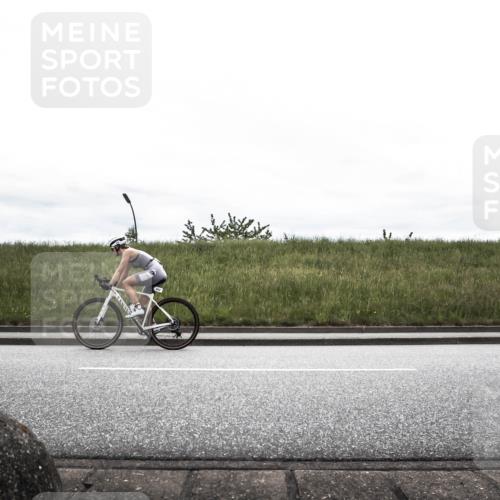 21.06.2026 - 29. Vierlanden-Triathlon H.Heesch http://msf.ph/oto/9854208 21.06.2026 12:09:13 Radfahren 675, 832, 883, 929 meine-sportfotos.de