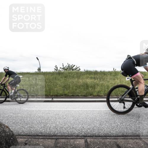 21.06.2026 - 29. Vierlanden-Triathlon H.Heesch http://msf.ph/oto/9854210 21.06.2026 12:09:14 Radfahren 675, 883, 929 meine-sportfotos.de