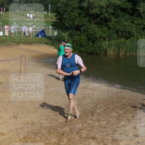 21.06.2026 - 29. Vierlanden-Triathlon Andreas Tolksdorf http://msf.ph/oto/9854216 21.06.2026 08:46:45 Schwimmen 135, 220 meine-sportfotos.de