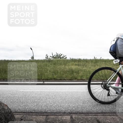 21.06.2026 - 29. Vierlanden-Triathlon H.Heesch http://msf.ph/oto/9854217 21.06.2026 12:09:32 Radfahren 872, 961 meine-sportfotos.de