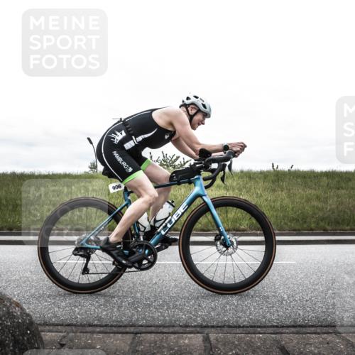21.06.2026 - 29. Vierlanden-Triathlon H.Heesch http://msf.ph/oto/9854219 21.06.2026 12:09:44 Radfahren 726, 903, 906 meine-sportfotos.de
