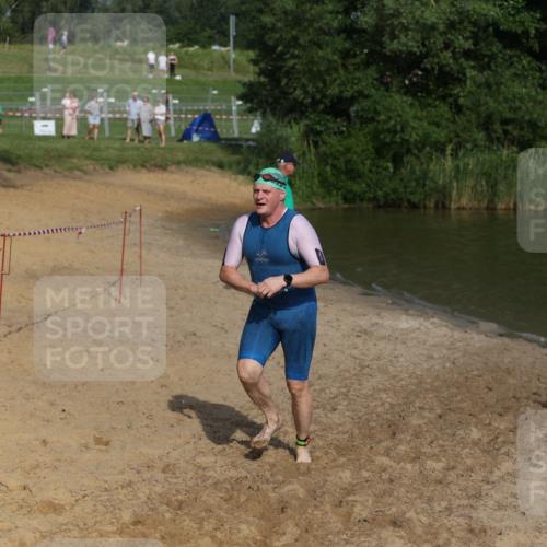 21.06.2026 - 29. Vierlanden-Triathlon Andreas Tolksdorf http://msf.ph/oto/9854224 21.06.2026 08:46:45 Schwimmen 135, 220 meine-sportfotos.de