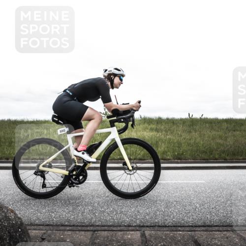 21.06.2026 - 29. Vierlanden-Triathlon H.Heesch http://msf.ph/oto/9854230 21.06.2026 12:10:25 Radfahren 19, 54, 710, 880 meine-sportfotos.de