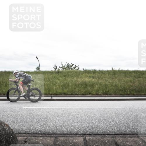 21.06.2026 - 29. Vierlanden-Triathlon H.Heesch http://msf.ph/oto/9854241 21.06.2026 12:10:55 Radfahren 237, 787, 814, 841, 853, 968 meine-sportfotos.de