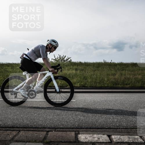 21.06.2026 - 29. Vierlanden-Triathlon H.Heesch http://msf.ph/oto/9854255 21.06.2026 08:50:31 Radfahren 72, 145 meine-sportfotos.de