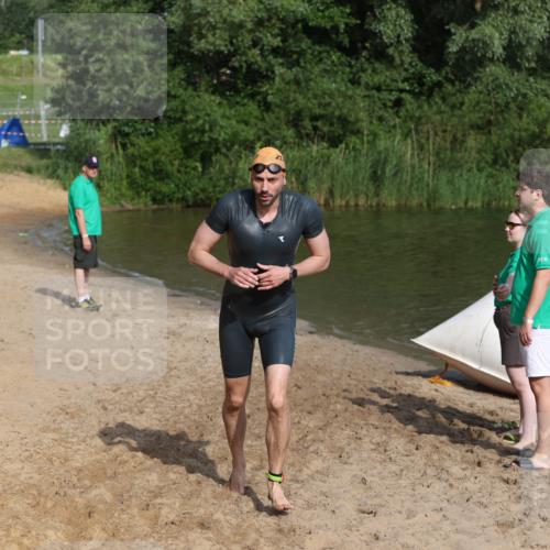 21.06.2026 - 29. Vierlanden-Triathlon Andreas Tolksdorf http://msf.ph/oto/9854258 21.06.2026 08:46:53 Schwimmen 135 meine-sportfotos.de