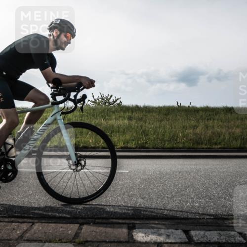 21.06.2026 - 29. Vierlanden-Triathlon H.Heesch http://msf.ph/oto/9854271 21.06.2026 08:51:54 Radfahren 67 meine-sportfotos.de