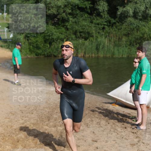 21.06.2026 - 29. Vierlanden-Triathlon Andreas Tolksdorf http://msf.ph/oto/9854275 21.06.2026 08:46:54 Schwimmen 135 meine-sportfotos.de