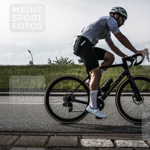 21.06.2026 - 29. Vierlanden-Triathlon H.Heesch http://msf.ph/oto/9854276 21.06.2026 08:52:12 Radfahren 27, 38, 42 meine-sportfotos.de