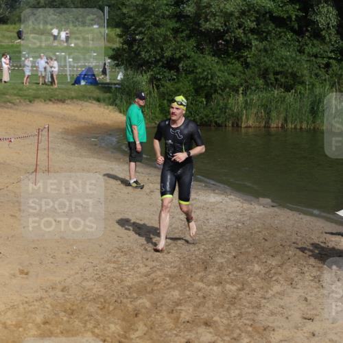 21.06.2026 - 29. Vierlanden-Triathlon Andreas Tolksdorf http://msf.ph/oto/9854284 21.06.2026 08:47:08 Schwimmen 40 meine-sportfotos.de