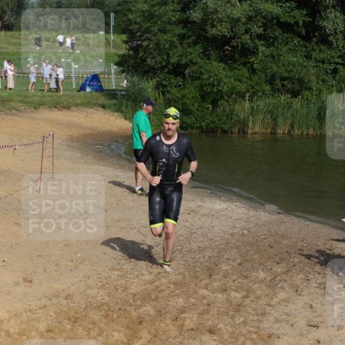 21.06.2026 - 29. Vierlanden-Triathlon Andreas Tolksdorf http://msf.ph/oto/9854296 21.06.2026 08:47:08 Schwimmen 40 meine-sportfotos.de