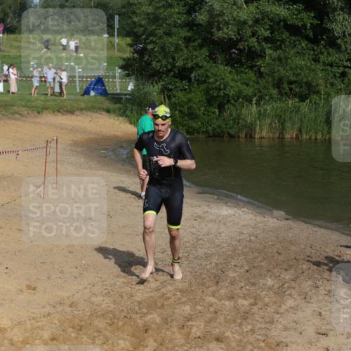 21.06.2026 - 29. Vierlanden-Triathlon Andreas Tolksdorf http://msf.ph/oto/9854302 21.06.2026 08:47:08 Schwimmen 40 meine-sportfotos.de