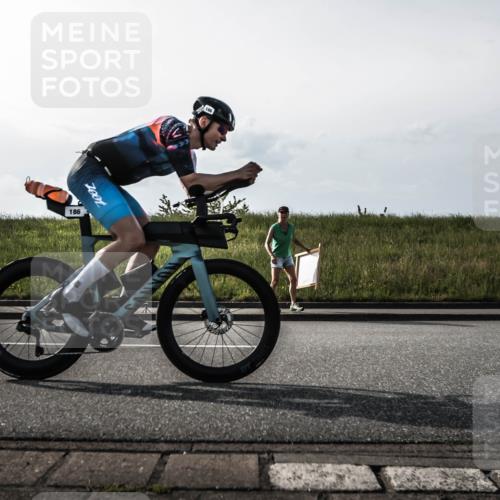 21.06.2026 - 29. Vierlanden-Triathlon H.Heesch http://msf.ph/oto/9854336 21.06.2026 08:57:25 Radfahren 186 meine-sportfotos.de