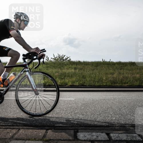 21.06.2026 - 29. Vierlanden-Triathlon H.Heesch http://msf.ph/oto/9854338 21.06.2026 08:57:52 Radfahren 89, 119 meine-sportfotos.de