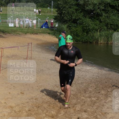 21.06.2026 - 29. Vierlanden-Triathlon Andreas Tolksdorf http://msf.ph/oto/9854339 21.06.2026 08:47:48 Schwimmen 90, 118, 136, 180 meine-sportfotos.de