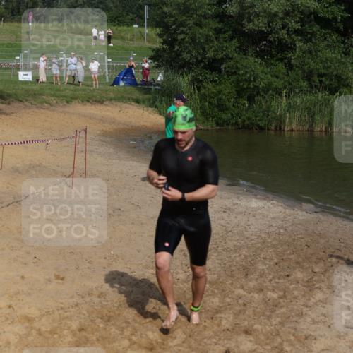 21.06.2026 - 29. Vierlanden-Triathlon Andreas Tolksdorf http://msf.ph/oto/9854346 21.06.2026 08:47:49 Schwimmen 90, 118, 136, 180 meine-sportfotos.de