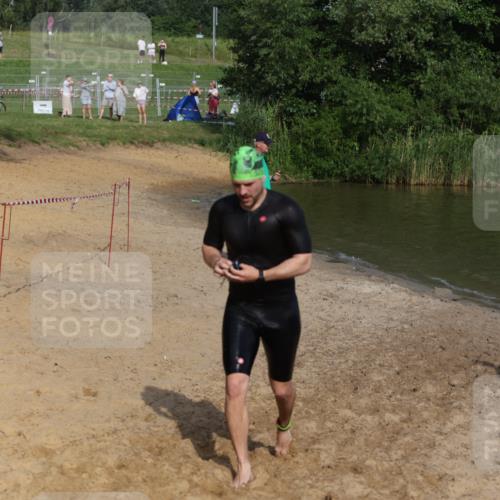 21.06.2026 - 29. Vierlanden-Triathlon Andreas Tolksdorf http://msf.ph/oto/9854347 21.06.2026 08:47:49 Schwimmen 90, 118, 136, 180 meine-sportfotos.de