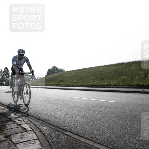 21.06.2026 - 29. Vierlanden-Triathlon H.Heesch http://msf.ph/oto/9854414 21.06.2026 08:52:12 Radfahren 27, 38 meine-sportfotos.de