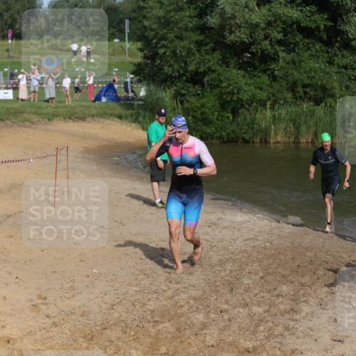 21.06.2026 - 29. Vierlanden-Triathlon Andreas Tolksdorf http://msf.ph/oto/9854462 21.06.2026 08:48:26 Schwimmen 75, 80, 119, 186, 198 meine-sportfotos.de