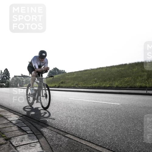 21.06.2026 - 29. Vierlanden-Triathlon H.Heesch http://msf.ph/oto/9854467 21.06.2026 08:56:56 Radfahren 220 meine-sportfotos.de