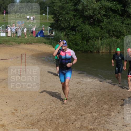 21.06.2026 - 29. Vierlanden-Triathlon Andreas Tolksdorf http://msf.ph/oto/9854470 21.06.2026 08:48:26 Schwimmen 75, 80, 119, 186, 198 meine-sportfotos.de