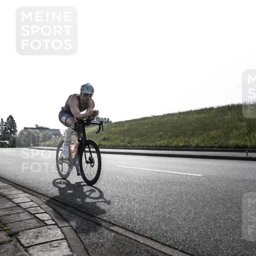 21.06.2026 - 29. Vierlanden-Triathlon H.Heesch http://msf.ph/oto/9854474 21.06.2026 08:57:36 Radfahren 35 meine-sportfotos.de