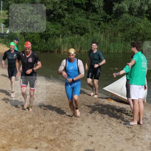21.06.2026 - 29. Vierlanden-Triathlon Andreas Tolksdorf http://msf.ph/oto/9854515 21.06.2026 08:48:29 Schwimmen 75, 80, 119, 186, 198 meine-sportfotos.de