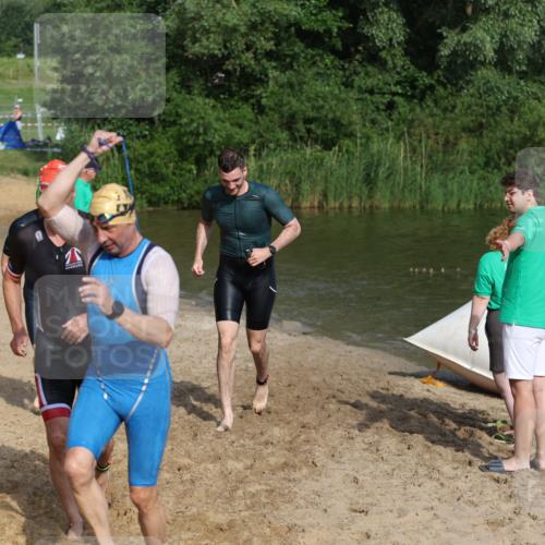 21.06.2026 - 29. Vierlanden-Triathlon Andreas Tolksdorf http://msf.ph/oto/9854530 21.06.2026 08:48:31 Schwimmen 75, 80, 119, 186, 198 meine-sportfotos.de