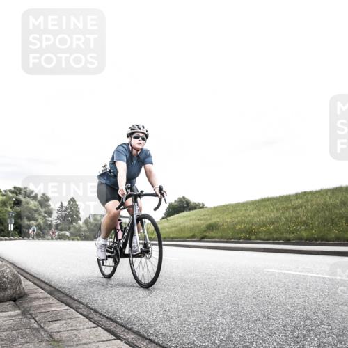 21.06.2026 - 29. Vierlanden-Triathlon H.Heesch http://msf.ph/oto/9854569 21.06.2026 10:29:24 Radfahren 35, 176, 326, 533 meine-sportfotos.de