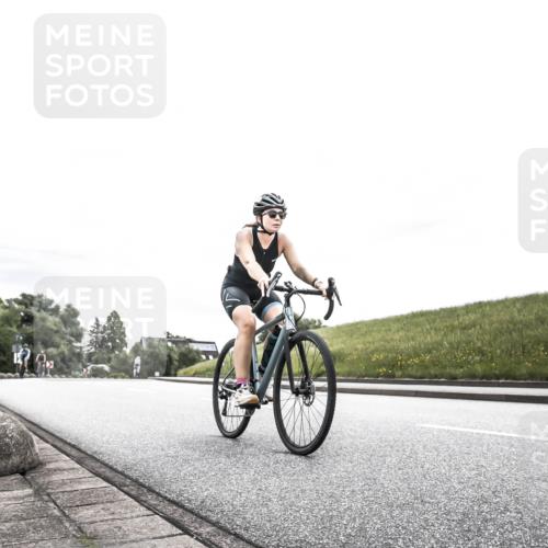 21.06.2026 - 29. Vierlanden-Triathlon H.Heesch http://msf.ph/oto/9854583 21.06.2026 10:29:34 Radfahren 15, 516, 581 meine-sportfotos.de