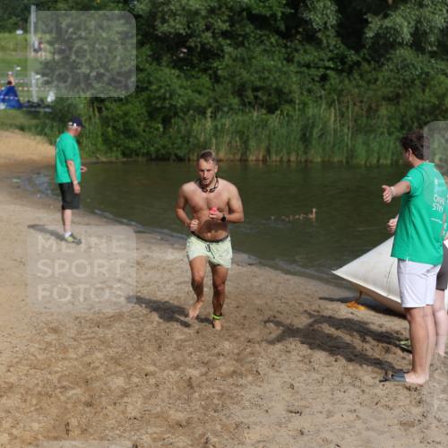 21.06.2026 - 29. Vierlanden-Triathlon Andreas Tolksdorf http://msf.ph/oto/9854587 21.06.2026 08:48:50 Schwimmen 59, 92 meine-sportfotos.de