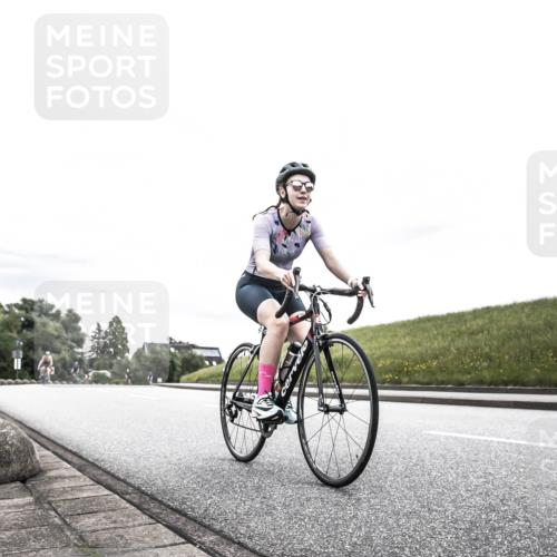 21.06.2026 - 29. Vierlanden-Triathlon H.Heesch http://msf.ph/oto/9854592 21.06.2026 10:29:46 Radfahren 14, 518, 557 meine-sportfotos.de