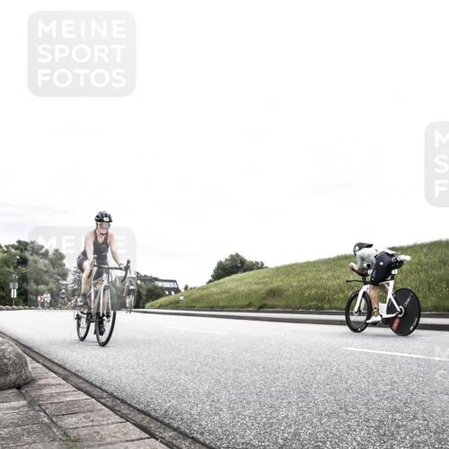 21.06.2026 - 29. Vierlanden-Triathlon H.Heesch http://msf.ph/oto/9854611 21.06.2026 10:30:08 Radfahren 274, 284, 304, 497, 572 meine-sportfotos.de