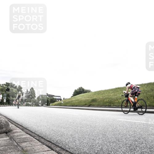21.06.2026 - 29. Vierlanden-Triathlon H.Heesch http://msf.ph/oto/9854619 21.06.2026 10:30:14 Radfahren 284, 300, 539, 546, 568 meine-sportfotos.de