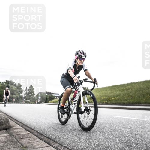 21.06.2026 - 29. Vierlanden-Triathlon H.Heesch http://msf.ph/oto/9854627 21.06.2026 10:30:22 Radfahren 522, 527, 570 meine-sportfotos.de