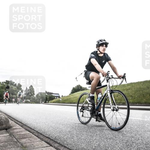 21.06.2026 - 29. Vierlanden-Triathlon H.Heesch http://msf.ph/oto/9854643 21.06.2026 10:30:46 Radfahren 174, 192, 314, 366, 512, 559 meine-sportfotos.de