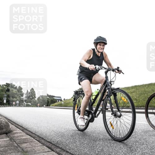 21.06.2026 - 29. Vierlanden-Triathlon H.Heesch http://msf.ph/oto/9854653 21.06.2026 10:30:51 Radfahren 142, 174, 294, 314, 534, 559, 586 meine-sportfotos.de