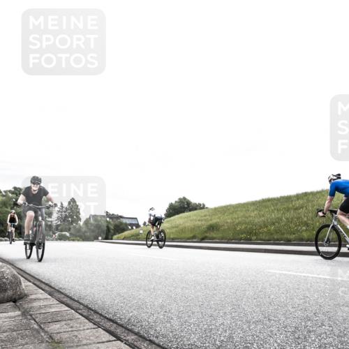 21.06.2026 - 29. Vierlanden-Triathlon H.Heesch http://msf.ph/oto/9854670 21.06.2026 10:31:17 Radfahren 229, 265, 280, 498, 612 meine-sportfotos.de