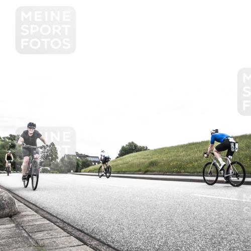 21.06.2026 - 29. Vierlanden-Triathlon H.Heesch http://msf.ph/oto/9854671 21.06.2026 10:31:18 Radfahren 229, 265, 498, 612 meine-sportfotos.de